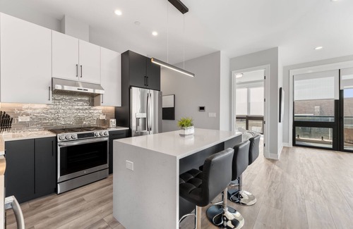 Lower West Side Apartment | Contemporary Luxury: New 3BR/2BA Stylish Haven