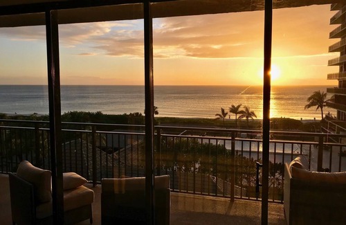 Sunset Beach Condo | Contemporary OceanFront Dream- Upscale and Beautifully Designed - Sunset Beach