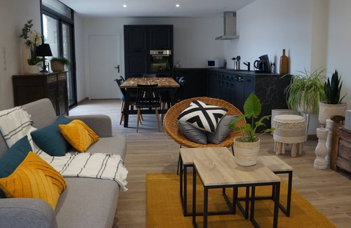 Ploemeur House | Contemporary seaside farmhouse