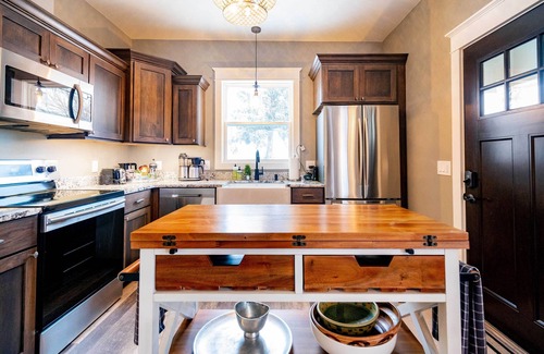 Sheridan House | Contemporary Sheridan Home w/Porch - Walk Dtwn