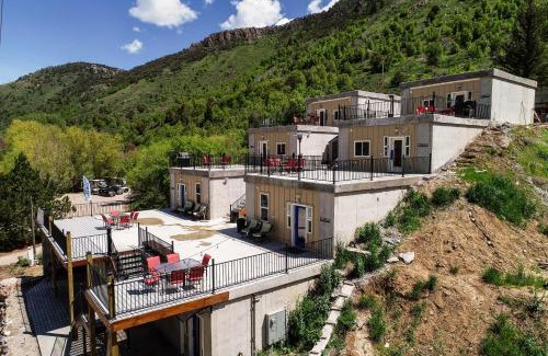 Lava Hot Springs Apartment | Contemporary Studio, Walk to Lava Hot Springs