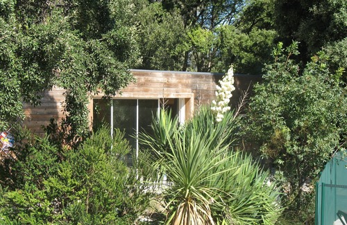 Assas Villa | Contemporary villa in a large Mediterranean-type landscape garden