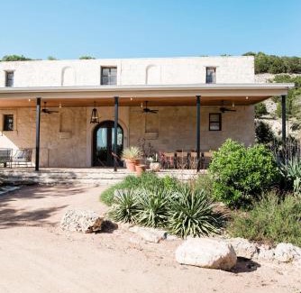 Fredericksburg House | Contigo Ranch Fredericksburg