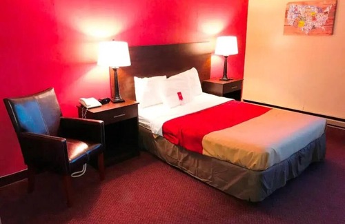 Watertown Hotel | Continental Inn by OYO Watertown NY I-81