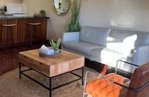 East Victoria Park Apartment | Convenience in the heart of East Vic Park