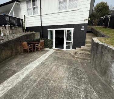 Tauranga House | Convenient Affordable Hospital Stay