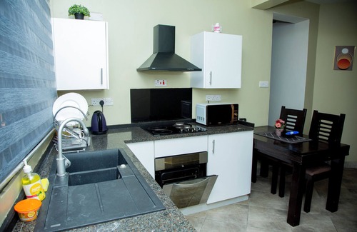 Mbezi Beach House | Convenient and relaxed 2-bedroom house with WiFi and AC in Dar es Salaam