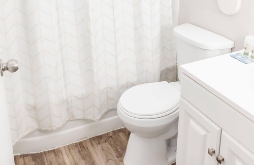 St. Louis Apartment | Convenient Apt w/Shopping, Dining & Freeways
