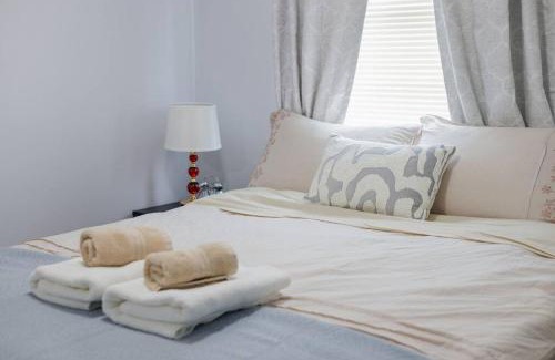 Braintree House | Convenient Braintree Home - 3 Bedroom Sleeps 8