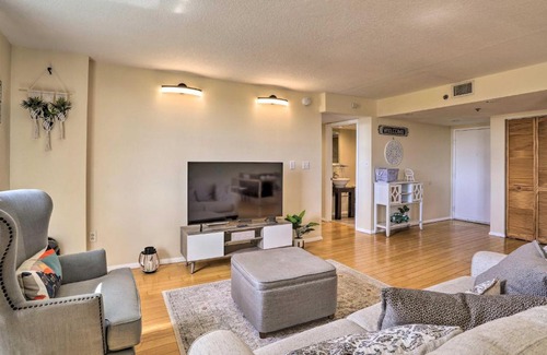 Clearwater Apartment | Convenient Clearwater Condo Less Than 4 Mi to Beach!