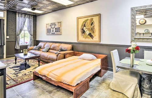 Colusa House | Convenient Colusa Townhome - Pet Friendly!