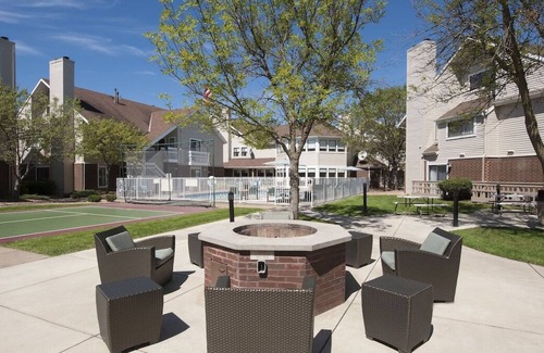 Eagan House | Convenient Countryside Stay, 3 Awesome Units w/ Kitchen, Pool, Free Parking