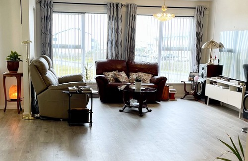 Innri-Njarthvik Bed & Breakfast | Convenient Cozy room