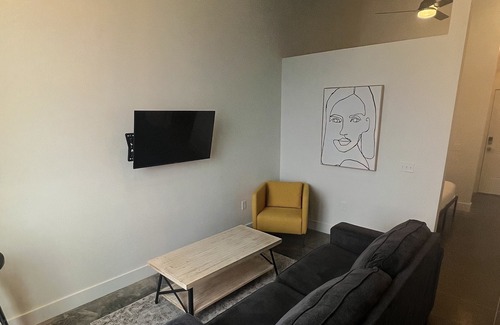 Jonesboro Apartment | Convenient downtown loft perfect for work trips