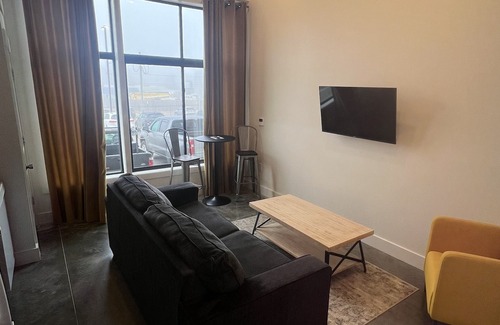Jonesboro Apartment | Convenient downtown loft perfect for work trips