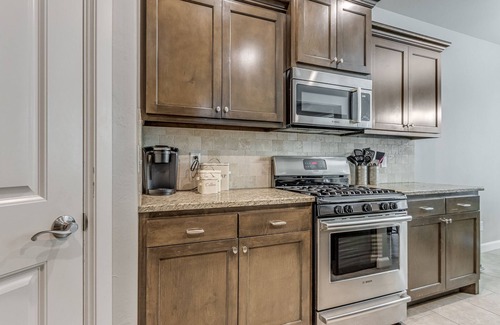 Edmond House | Convenient Edmond Home Located Close to I-35