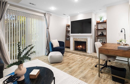 Murray House | Convenient Living Awaits 2 bedrooms and 1.5 bathrooms