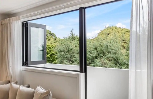 Mission Bay House | Convenient Modern 2-Bedroom Unit With Free Parking