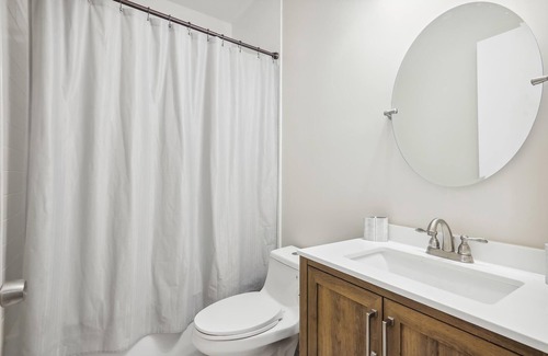 Bethesda House | Convenient Newly Renovated Detached Guest House