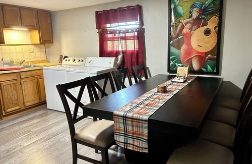 Chicopee Apartment | Convenient pet friendly 2br/3bd w/full bathroom located in a safe & quite city