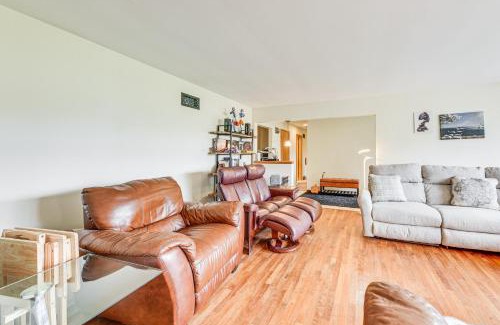 Racine Apartment | Convenient Racine Home 4 Mi to Lake Michigan!