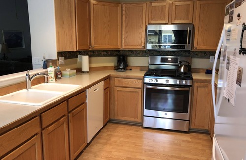 Southwest Bend House | Convenient Southwest Bend, 5BR/3BA Home Near Old Mill District