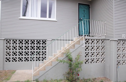 Salisbury House | Convenient spacious 4-bedroom house in Salisbury