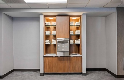 San Ramon House | Convenient Stay! 2 Contemporary Units, Swimming Pool, Pet-friendly, Free Parking