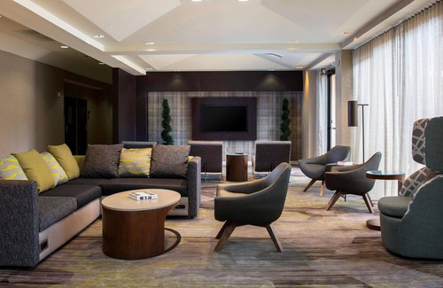 Norcross Hotel | Convenient Stay, Superb Location! Free Parking, Onsite Pool, Pets Allowed