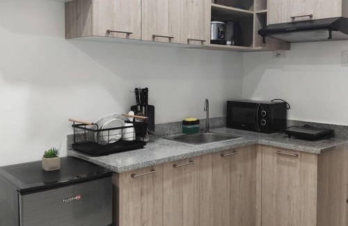 Mandurriao Apartment | Convenient WV Towers Studio with Outdoor Pool