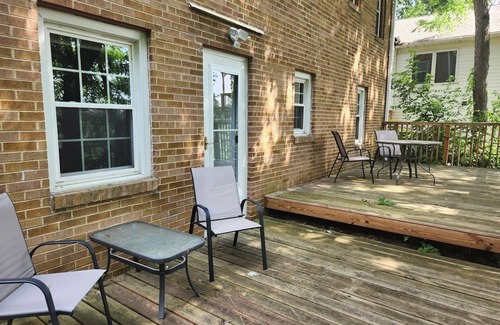 Des Moines House | Conveniently located Cozy Willow Brick