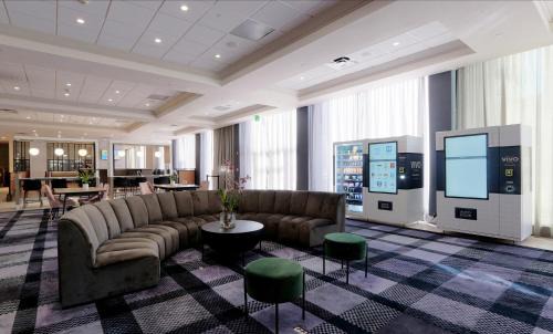 Downtown Baltimore Apartment | Convention center executive properties Free indoor parking