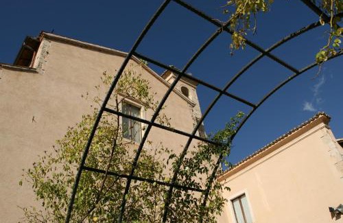 Barisciano Hotel | Convento di San Colombo