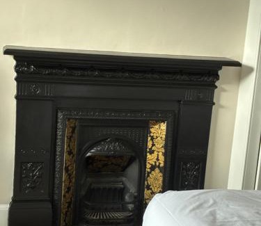 Royal Tunbridge Wells Apartment | Converted Victorian Apartment 3 Superior King size Rooms