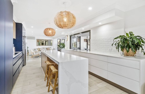 Broadbeach Waters House | Coobowie Waters – A perfect family holiday home.