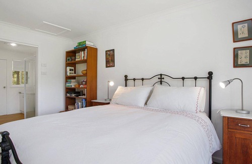 Apollo Bay House | Cooinda - Country Coastal Views *New Listing*