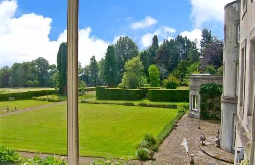 Wrexham Cottage | Cook's Flat