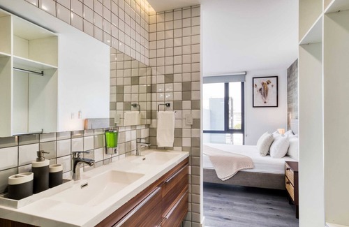 Avenida Revolucion Apartment | Cool Apt w/Balcony: Business Lounge+Gym+24-7/ SEC