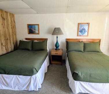 Two Rivers Hotel | Cool City Motel