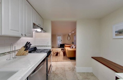 Downtown North Apartment | Cool & Cozy Ground Floor Apartment Unit #9