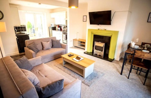 South Shields House | Cool Happens Here, Book Your Spot