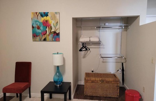 Quality Hill Apartment | Cool Loft DoWNTOWN near River Mkt, Conv Ctr, P&L