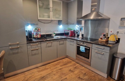 Ringsend Apartment | Cool n Comfy 2BD in Irishtown, D4 Beside Aviva