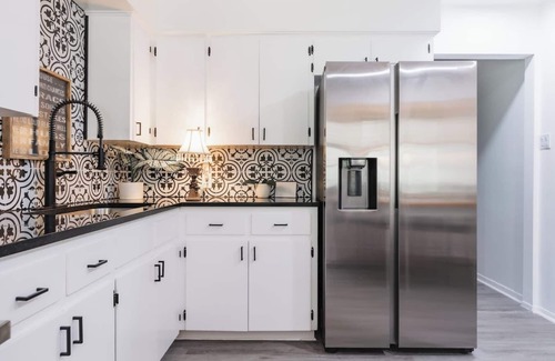 East Congress House | Cool@Pool,Eats&Shop@SoCO