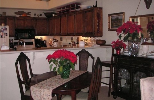 Escondido House | Cool Summers + Warm Winters on 18 Hole Golf Course