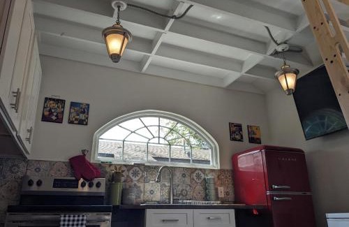 St. Petersburg Apartment | Cool Vintage Tiny House Loft , walk to the Bay