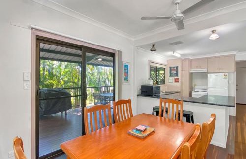 Horseshoe Bay House | Cool Waters at Horseshoe Bay