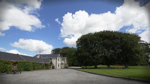Arless House | Coolanowle Self Catering Holiday Accommodation