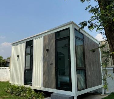 Phra Khanong House | Coolplay house