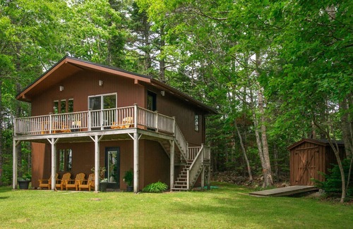 Chester Cottage | Cooperage Cottage - Peaceful & Family Friendly, Oceanfront